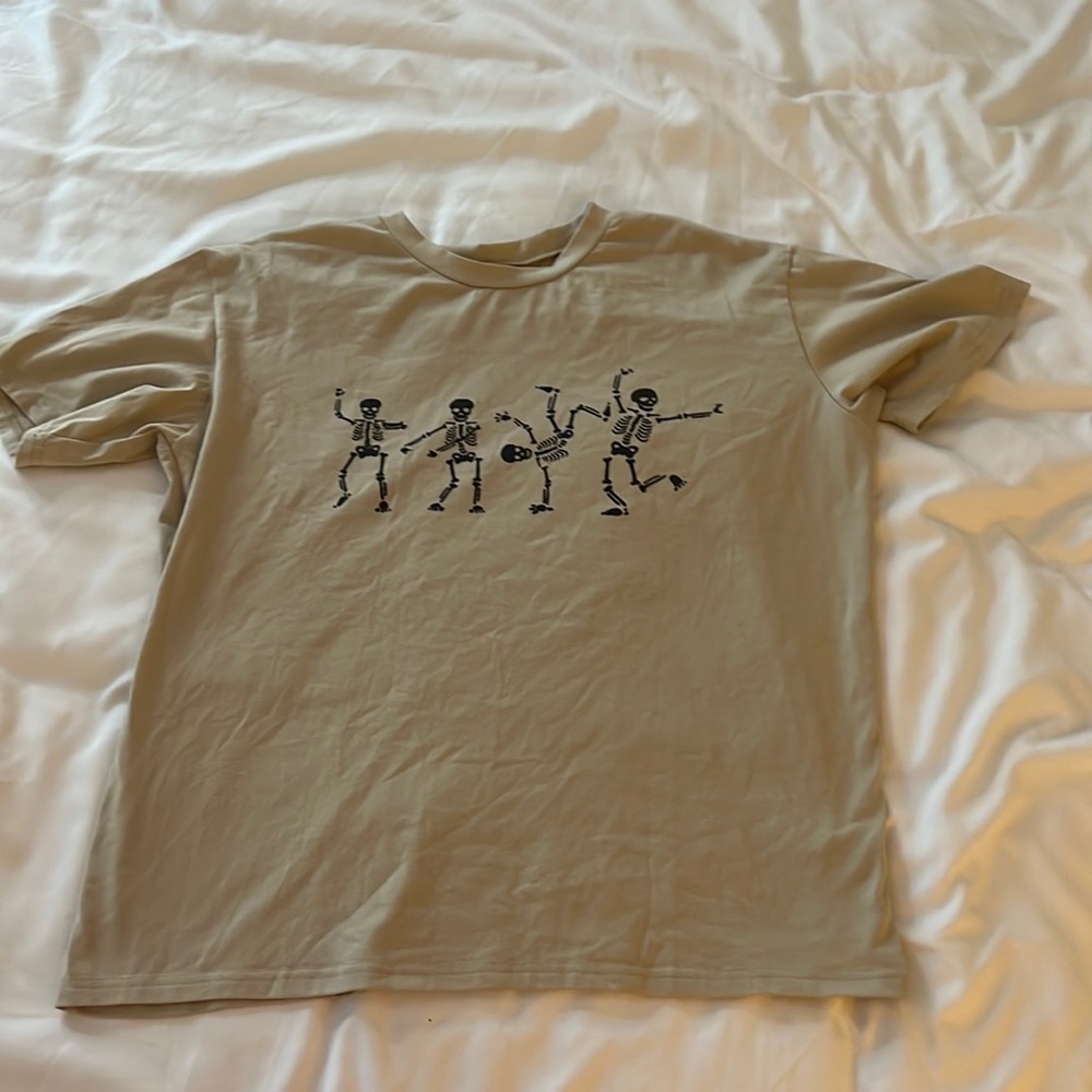 Tan Dancing Skeleton T-Shirt, Women’s Size Small